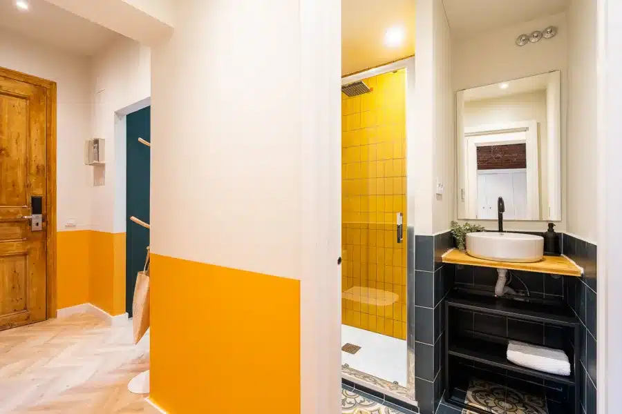 4-Bedroom 2-Bathroom Apartment - 322