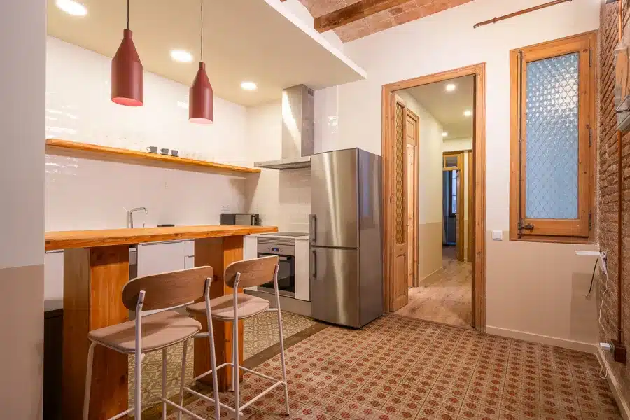3-Bedroom 2-Bathroom Apartment - PRAL11