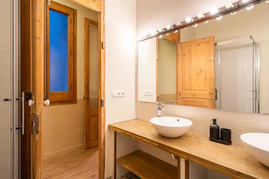 3-Bedroom 2-Bathroom Apartment - PRAL11