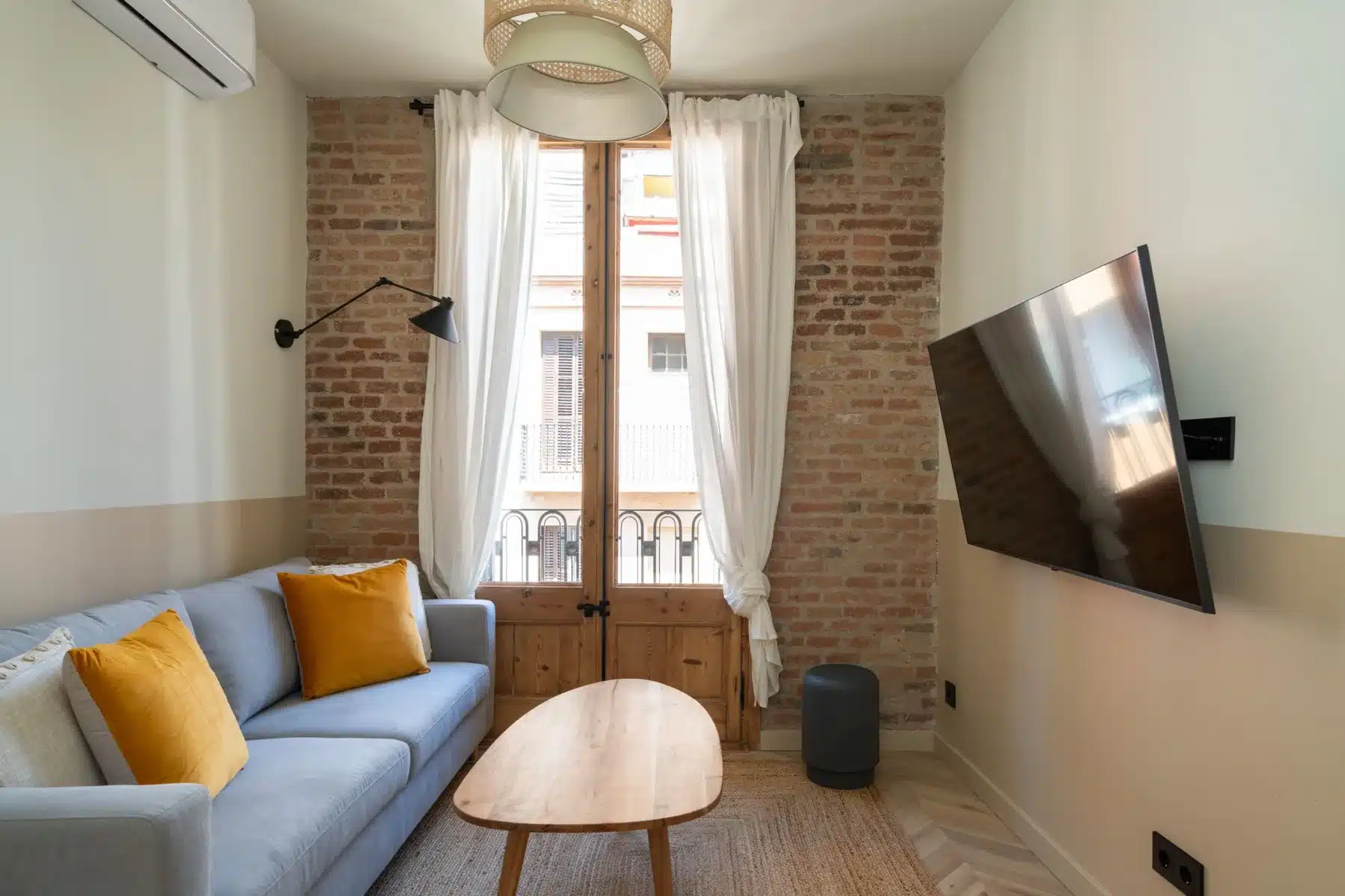 2-Bedroom 2-Bathroom Apartment - 212