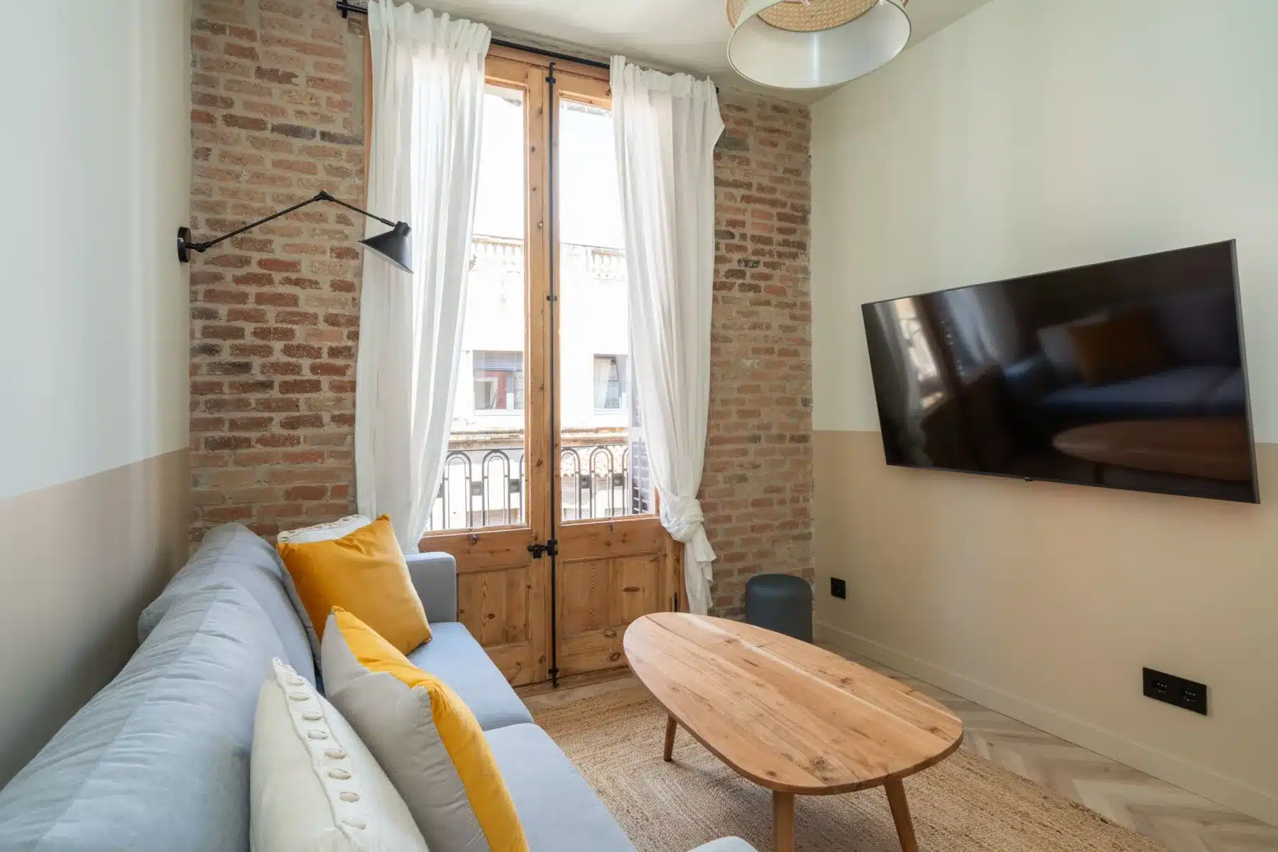 2-Bedroom 2-Bathroom Apartment - 212