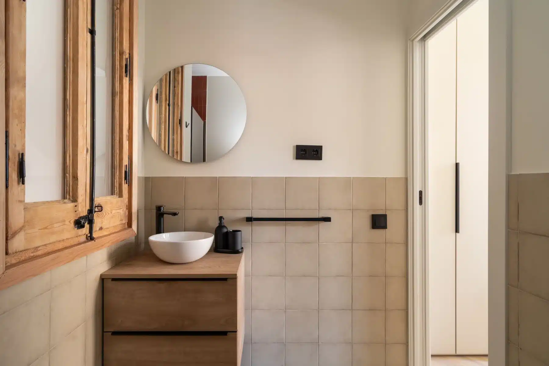 2-Bedroom 2-Bathroom Apartment - 212