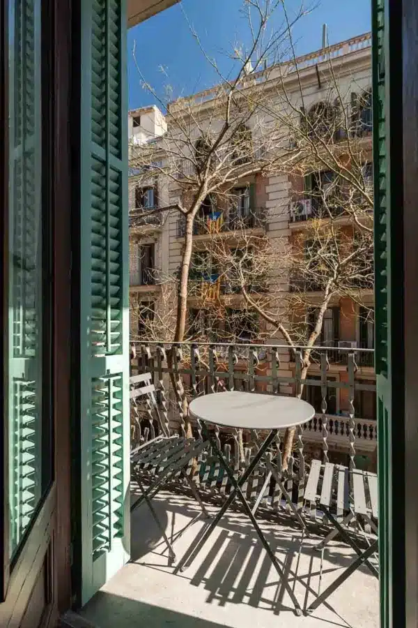 3-Bedroom 2-Bathroom Apartment - 111