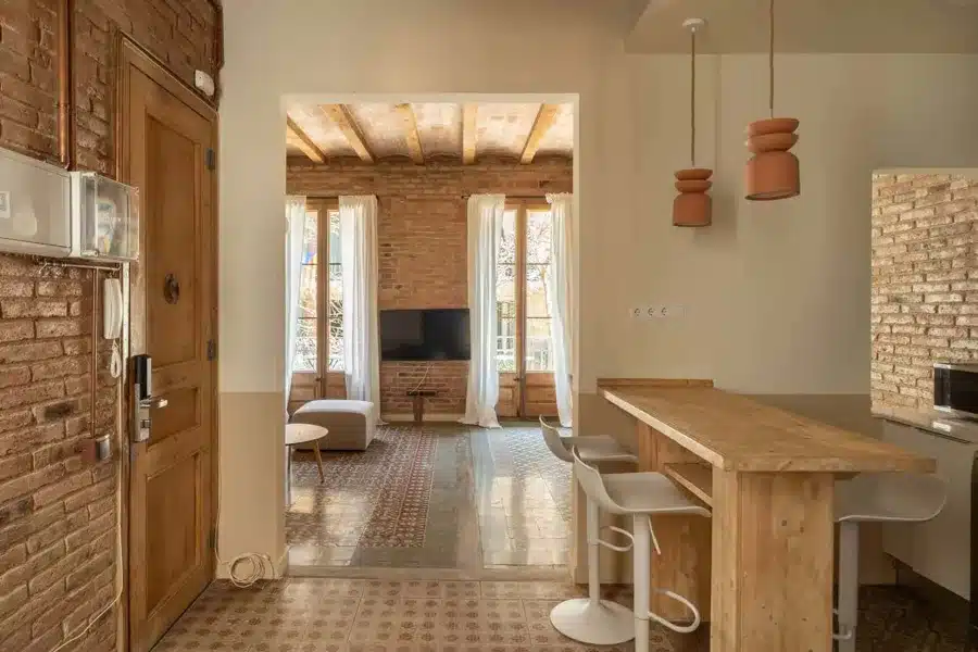 3-Bedroom 2-Bathroom Apartment - 111